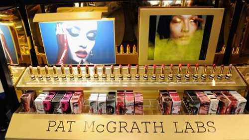 'Mother' to Mogul: Pat McGrath's Makeup Line Is Now Valued at $1 Billion 'Mother' to Mogul: Pat McGrath's Makeup Line Is Now Valued at $1 Billion