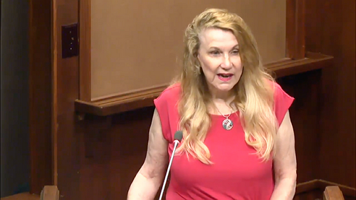 Watch This White Woman Explain to a Black Woman Why Slavery Wasn't So Bad&nbsp;