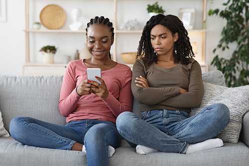 5 strategies help navigate friendship jealousy challenges 5 strategies help navigate friendship jealousy challenges
